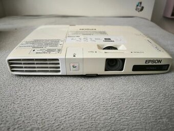 Predam Projektor Epson EB-1775W LCD 3000-ANSI HDMI