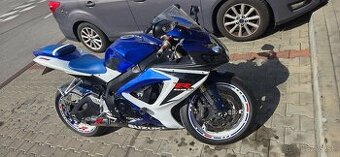 Predám suzuki gsxr 600 k7