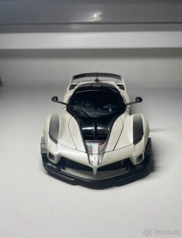Burrago Ferrari zberatelsky model