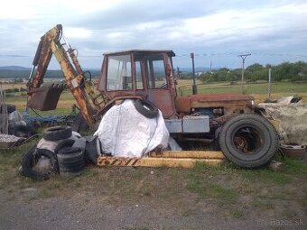 Traktor bager-zetor