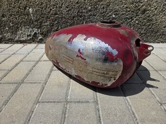 Jawa 250 nádrž