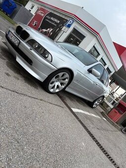 BMW E39 525D