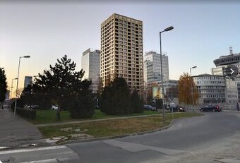 Parkovacie státie v podzemnej garáži, Discovery Residence