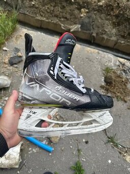 Bauer Vapor Hyperlite
