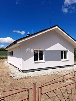 Na predaj novostavba rodinného domu len 9 km od obce Podhájs