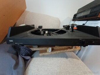 NAD 5120 gramofon