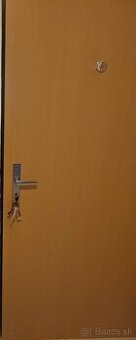 Predám vchodové dvere SAPELI