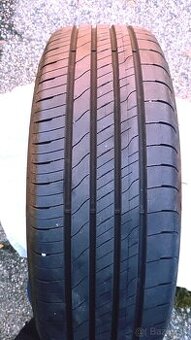 Good Year 215/65 R16 SUV