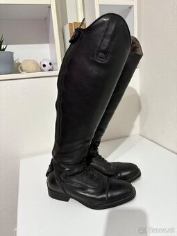 Zimne jazdecke cizmy