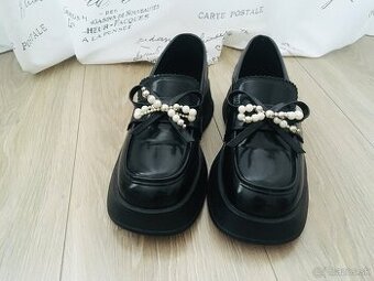 Predám dámske mokasíny