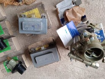 Predám diely na buldozér T130-T170