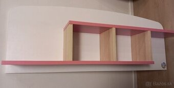 Poličky do dievčenskej detskej izby