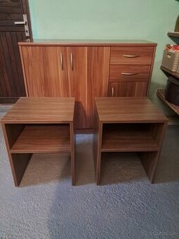 Predám komodu s nočnými stolíkmi