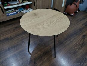 Malý stolík