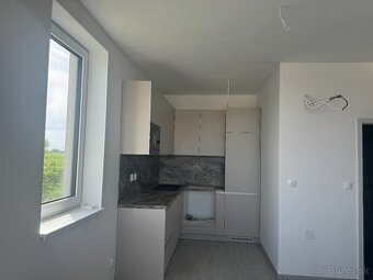PRENÁJOM 3 izb. bytu Sokolia ul., Miloslavov, 58 m2, 2x park