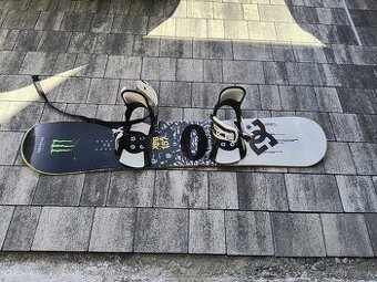 Detsky snowboard