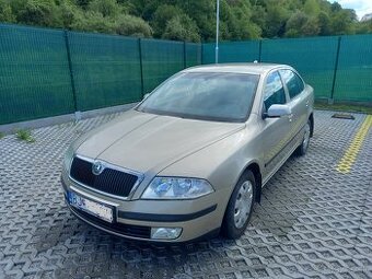 Škoda Octavia 1,6 benzín