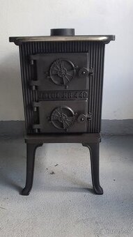Liatinové kachle Jotul 440 čierný lak