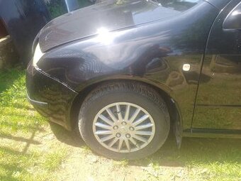 SKODA FABIA CIERNA COD 9910