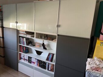 Nábytok IKEA Besta + písací stôl