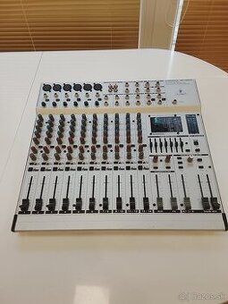 Mix pult Behringer Eurorack MX1804X