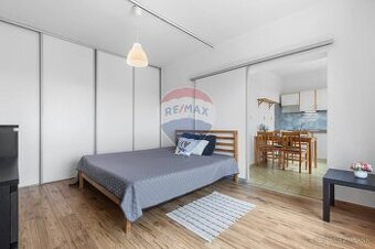 Predaj 1 izb. bytu s balkónom v Senci, ul. J. Csermáka