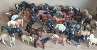 Schleich koně a jezdci /jezdkyně