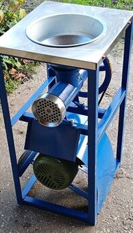 Mlynček na mäso 32"