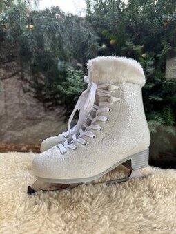 Prodam detske korcule 35/36