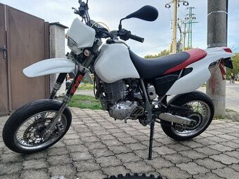 Yamaha TTR600R