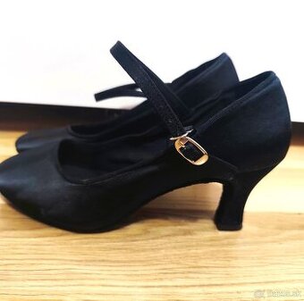 ÚPLNE NOVÉ KVALITNÉ tanečné topánky štandartné tance č.38