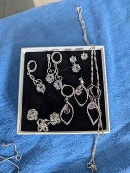 Strieborny set. Nausine,privesok retiazka