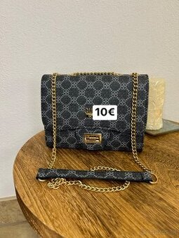 Dámska kabelka vzorkovaná guess