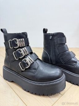 Čierne členkové topánky - 1