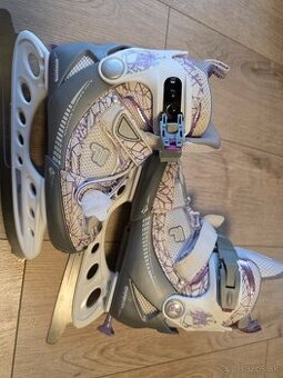 Dievcenske korcule na lad Fila