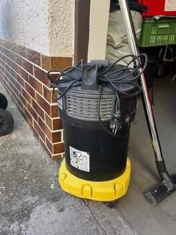 Lacno predám priemyselný vysávač Kärcher