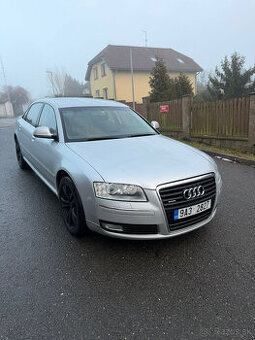 Audi A8 4.2 MPI V8 Long – prezidentská verze, facelift 2010