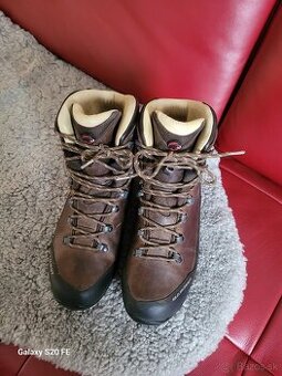 Turistická obuv Mammut 42