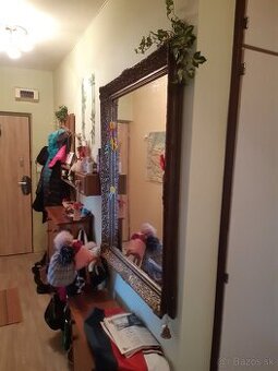 Prodám staré zrcadlo, pozůstalost.