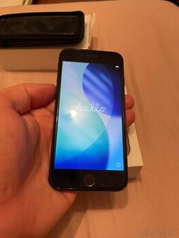 Predám iPhone SE 2020, 128gb