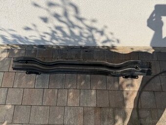 Vystuha zadneho naraznika ID.Buzz