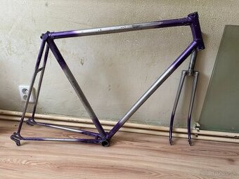 Favorit F1 TV 70roky rám