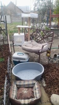 Škrabadlá, pelechy, prepravná klietka....