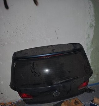 Predám kufor na Volkswagen golf