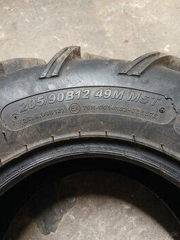 Pneumatiky na štvorkolku r12
