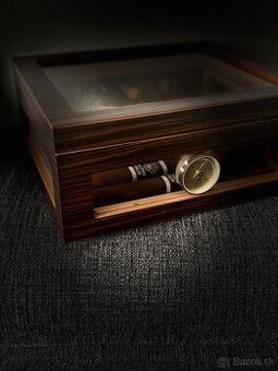Humidor Adorini Deluxe na 60 cigár