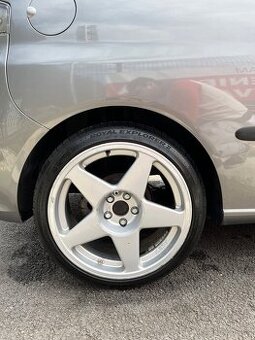Azev A 5x100 R17 8J + 205/40 R17 DOT 24