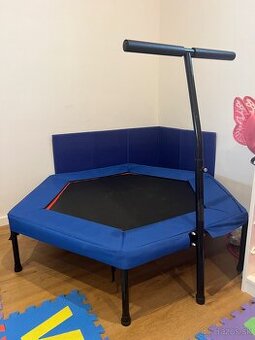 Trampolina