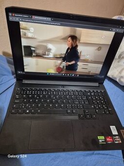Herný notebook Lenovo