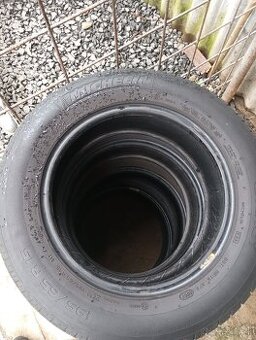 Predám pneumatiky 195/65 R15